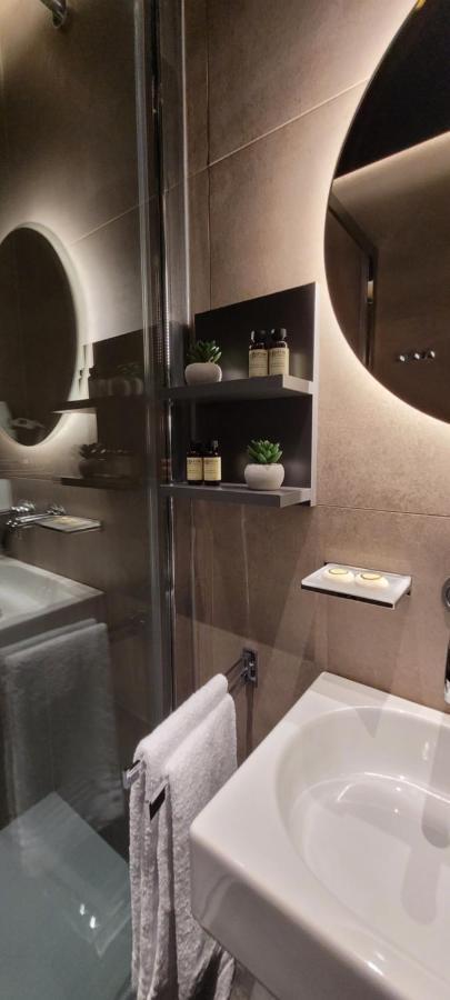 Santarella Guest house Milan